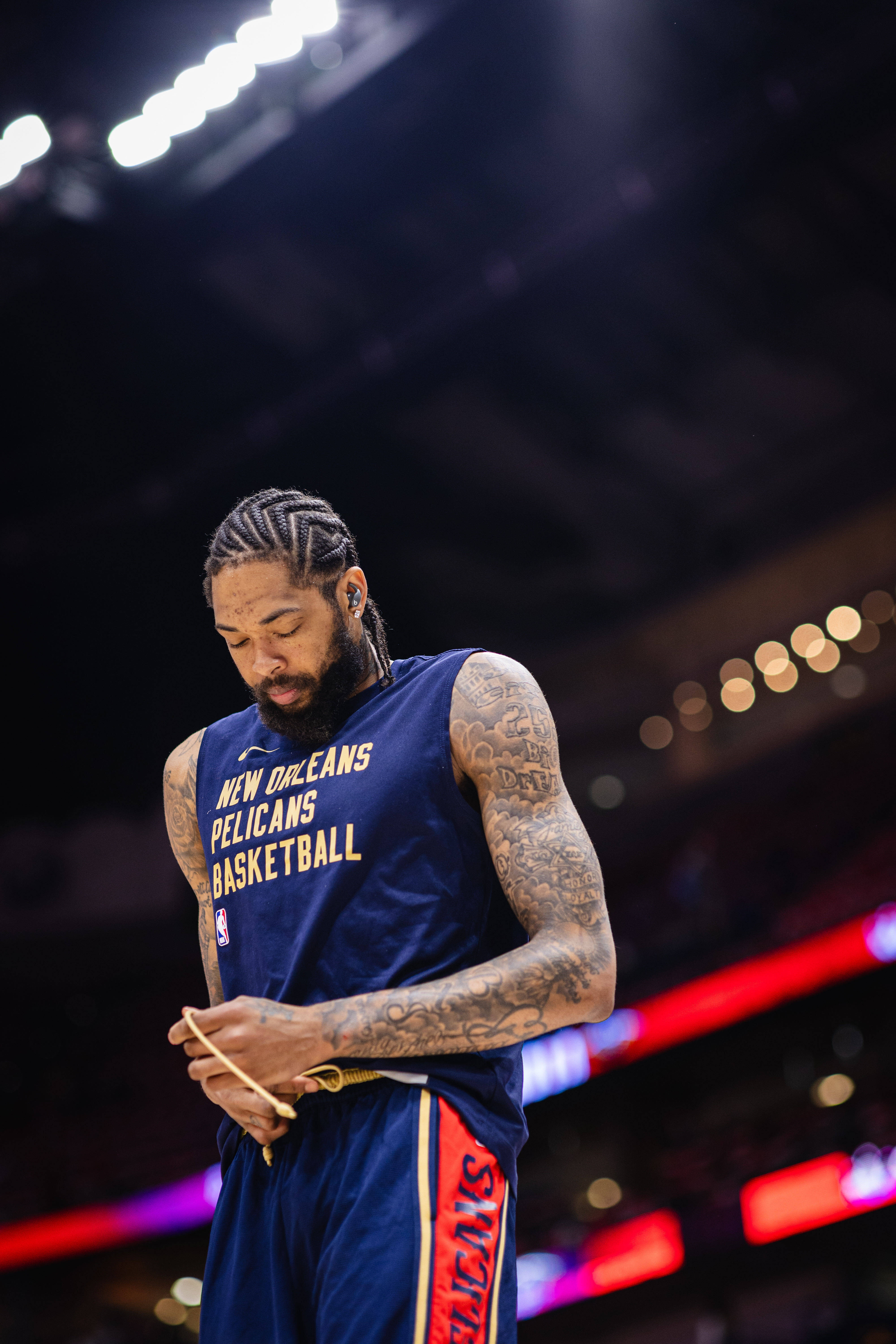 爱游戏官网-马刺队冲击稳扎稳打，主帅调整战术