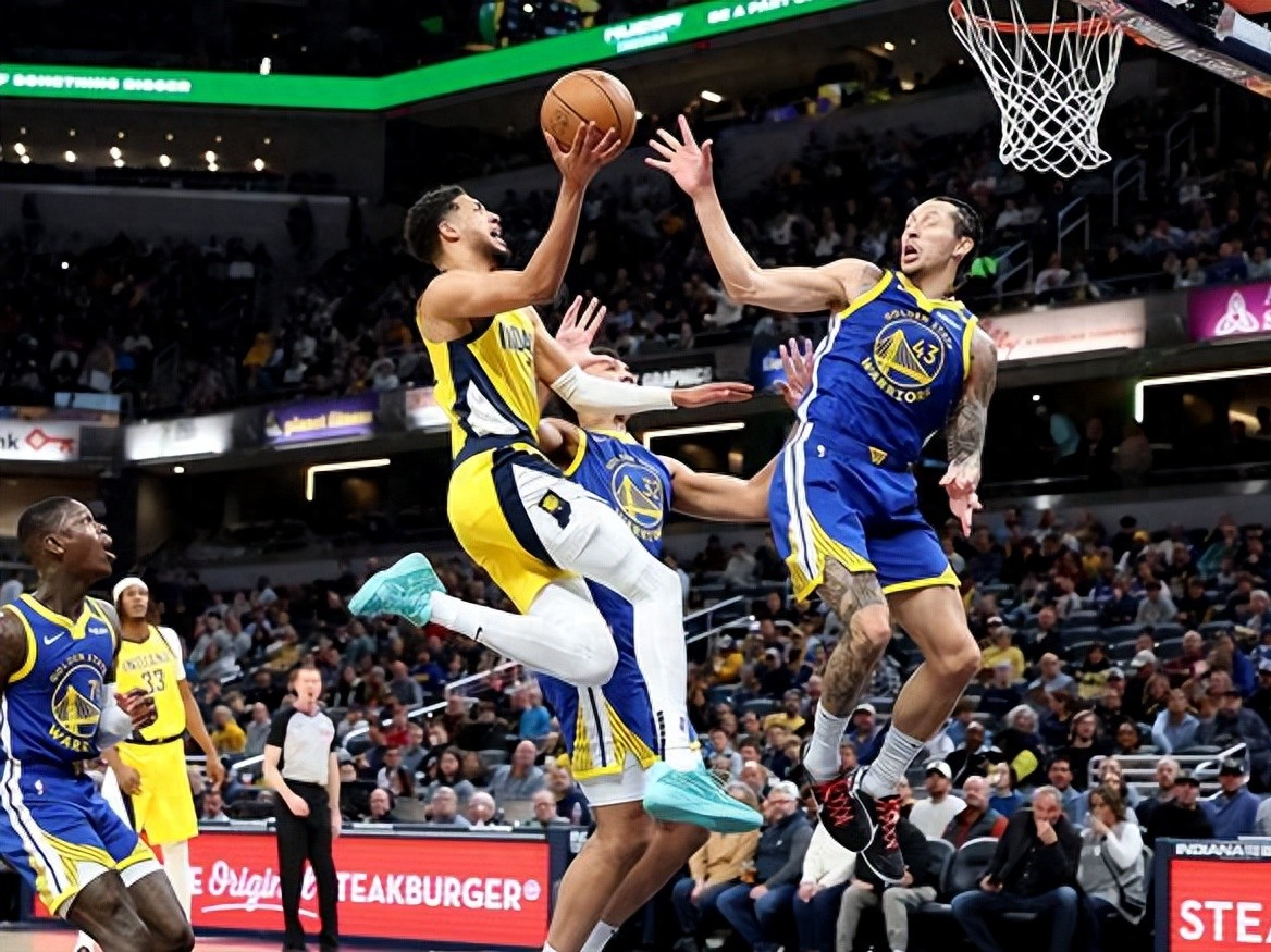 爱游戏官网入口-步行者队客场击败黄蜂，迎来两连胜