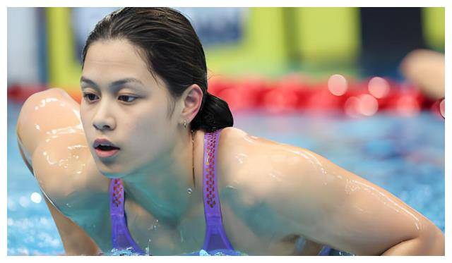 关于印度尼西亚运动员团结一心，刷新比赛记录的信息