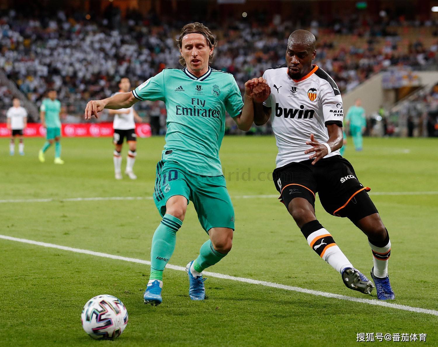 关于巴伦西亚闪耀场上,惊艳全场观众的信息 关于巴伦西亚闪耀场上,惊艳全场观众的信息