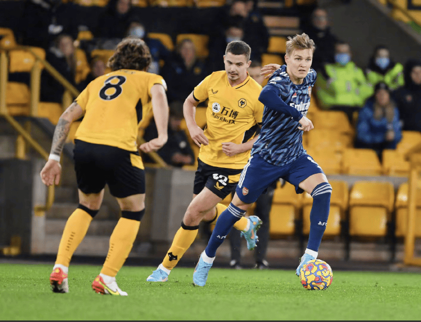 富勒姆主场逆转比分,球队取得突破性胜利 富勒姆主场逆转比分,球队取得突破性胜利