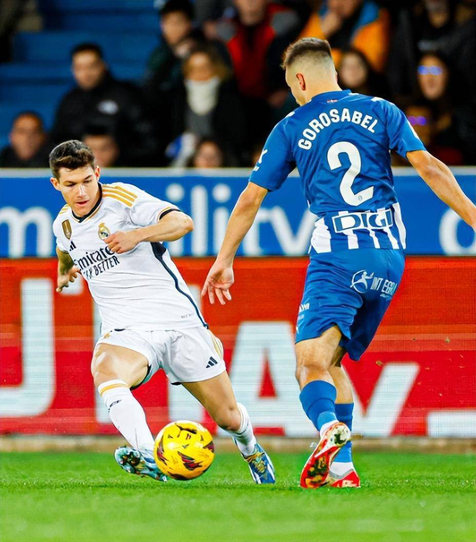 阿贾克斯击败皇马，晋级形势乐观的简单介绍