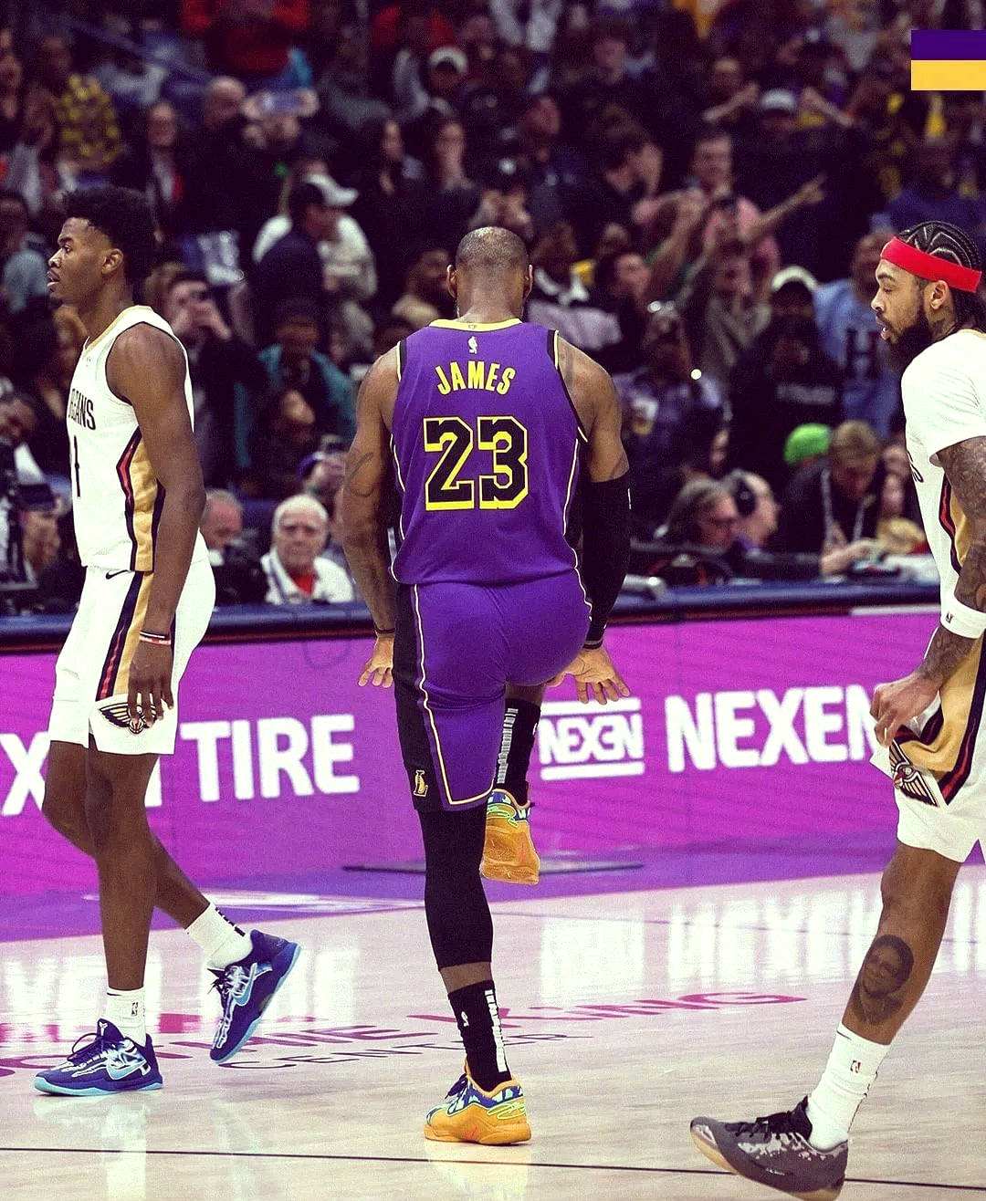 爱游戏入口-詹姆斯绝杀，领导湖人队夺冠