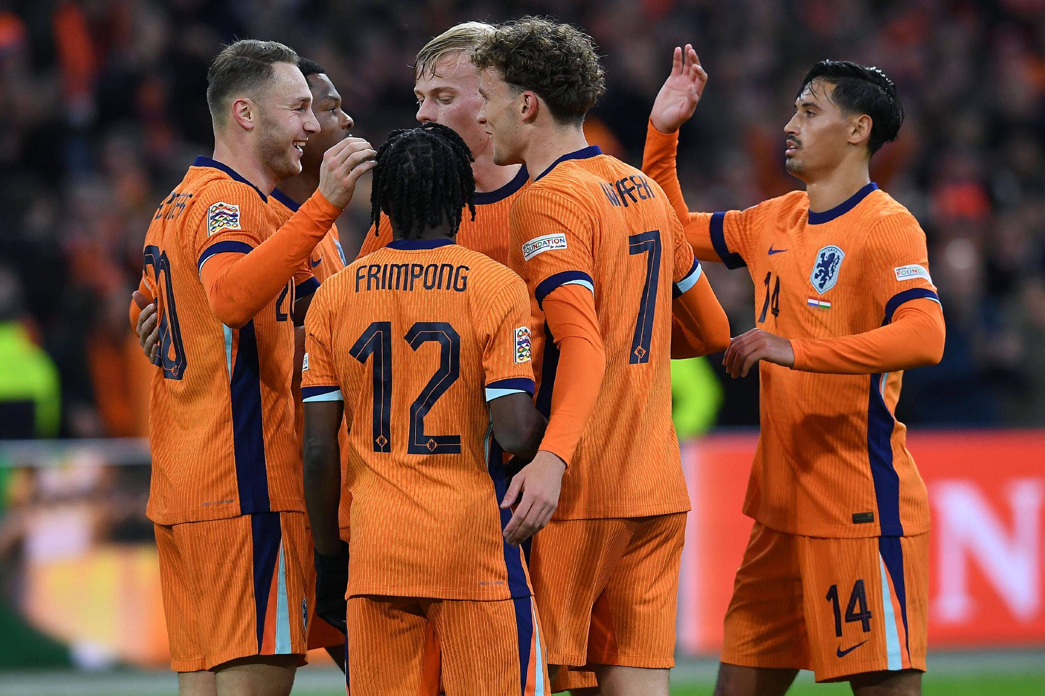 荷兰队惊险获胜，晋级希望重燃的简单介绍