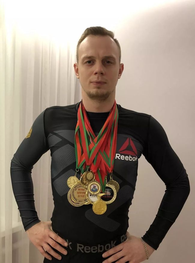 白俄罗斯队在柔道比赛中赢得胜利